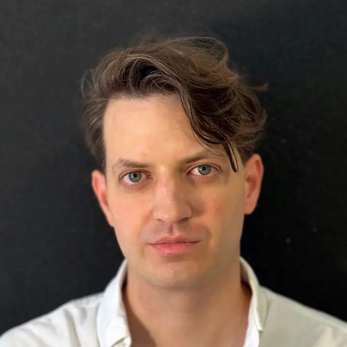 Adrián Csiszárik