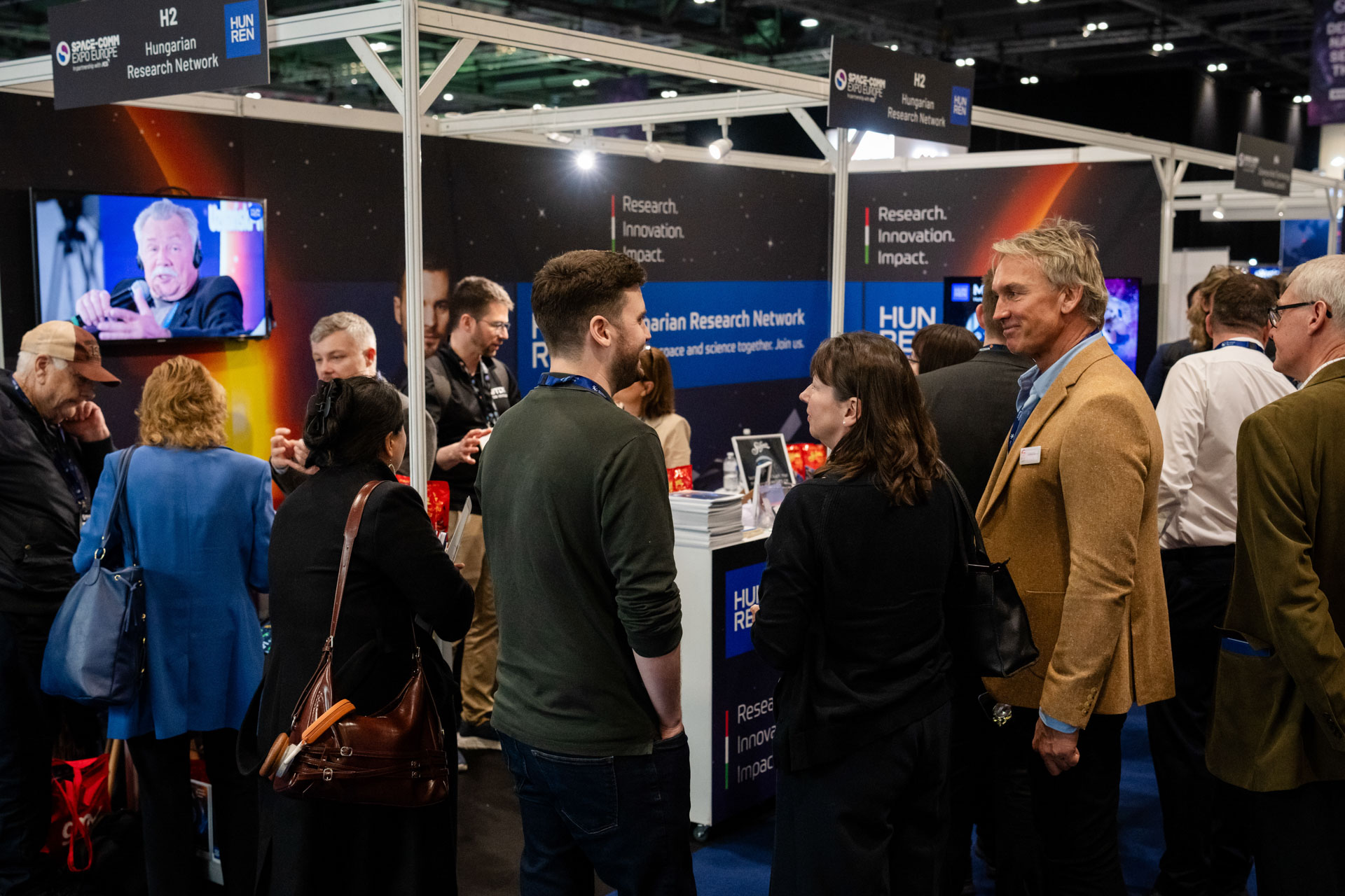 Hungarian Space Research Draws Strong Interest at London’s Space-Comm Expo Europe