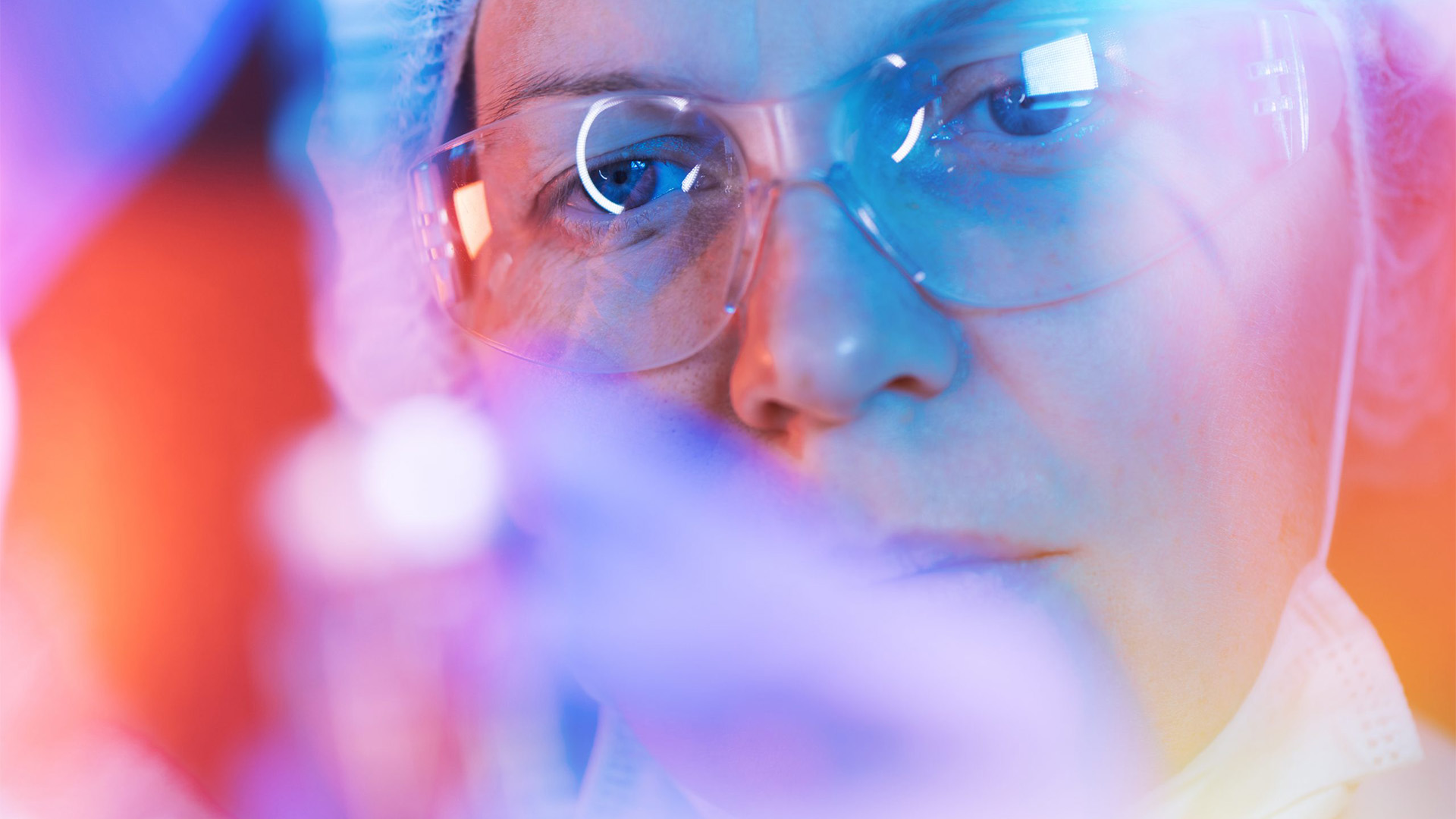 EK offers capacities of its research reactor for virological researchers