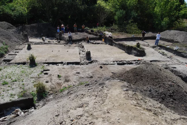 Archaeological research of the Carolingian Mosaburg and the early Árpád-era 'Colon civitas' at Zalavár-Vársziget continues with ELKH support