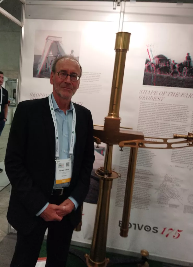 Magyar kutatók a Berlinben megrendezett 28th General Assembly of IUGG-n Eötvös175 címmel szerveztek kiállítást