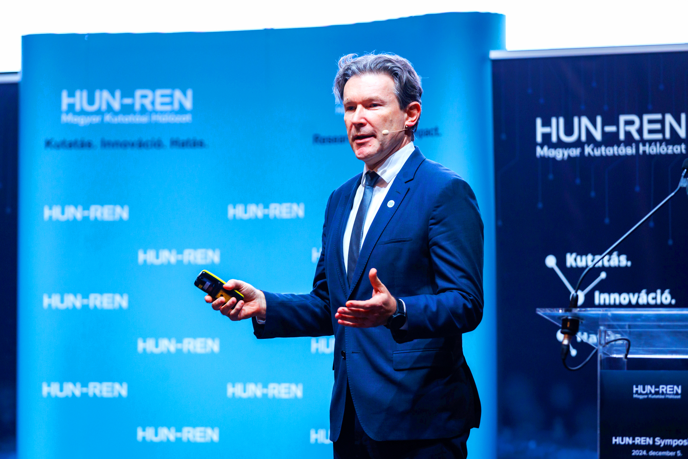 HUN-REN Poised to Become a More Responsive, Collaborative, Performance-Driven, and Efficient Network 