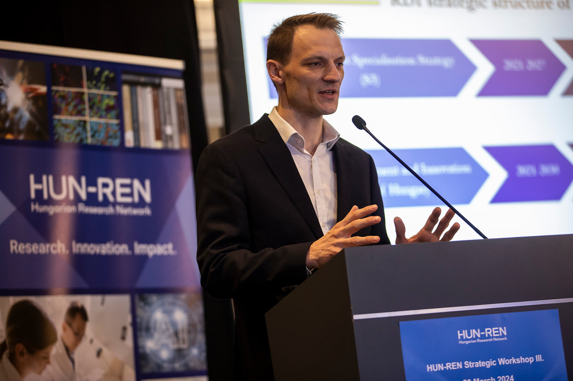 Lezajlott a HUN-REN harmadik stratégiai workshopja | Fókuszban az értékelés és a kutatásokat segítő mesterséges intelligencia