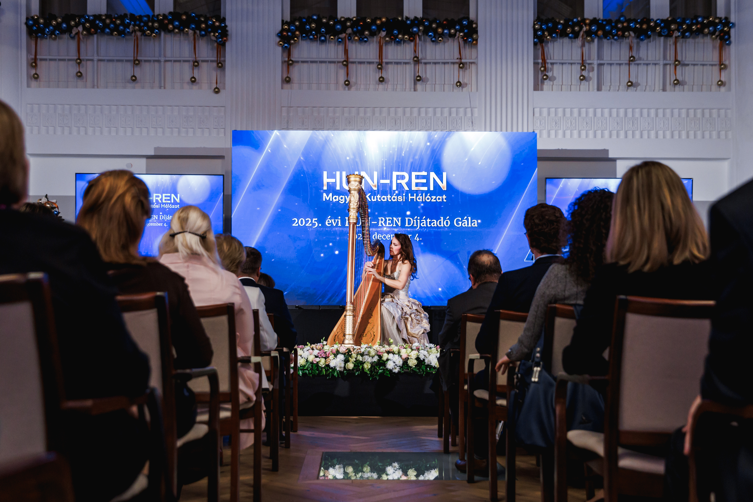 Ünnepélyes gálán adták át a HUN-REN 2025-ös elismeréseit