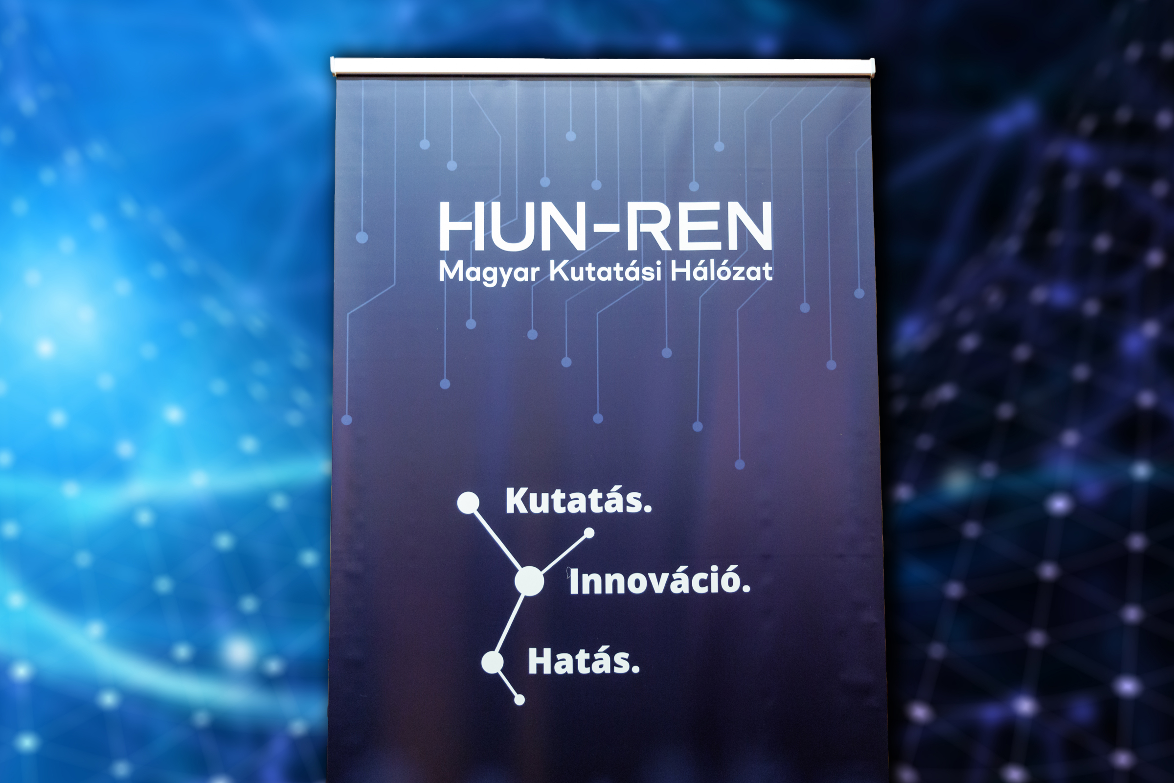 A HUN-REN vezetése egyeztet az érintett intézetek vezetőivel az ELTE kezdeményezéséről