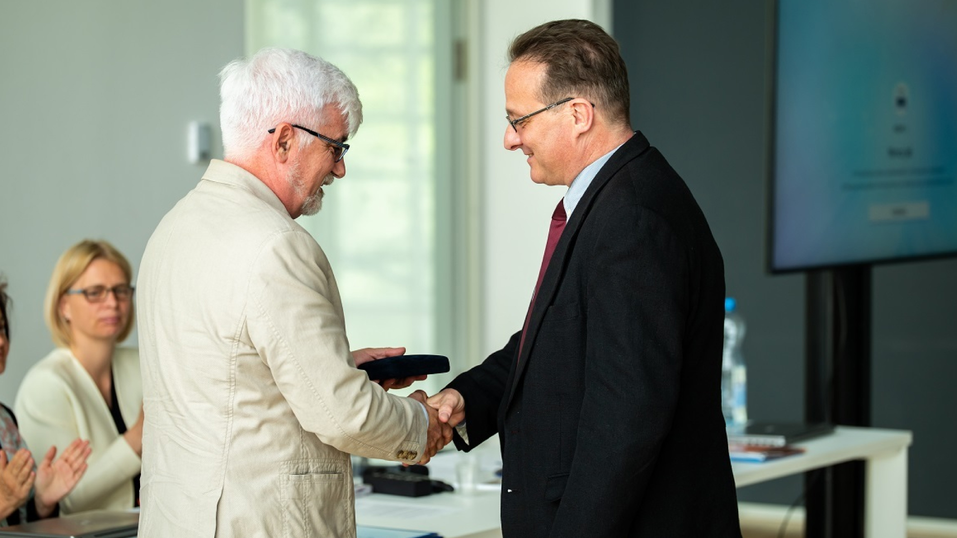 Director General of HUN-REN BTK Receives Prestigious Award
