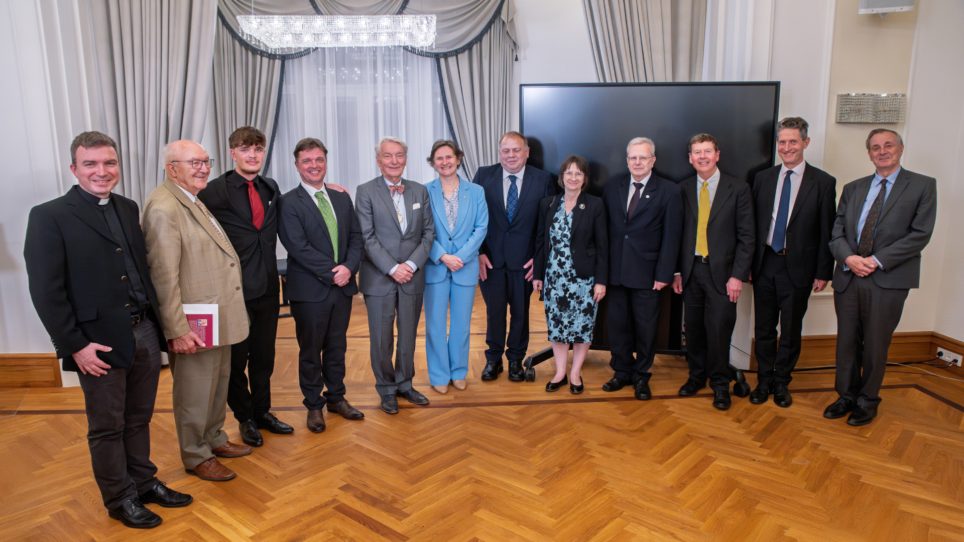 Sir George Radda Memorial Symposium Organised by the Board of the Hungarian Corvin Chain and the HUN-REN Network Paid Tribute to a Scientific Visionary