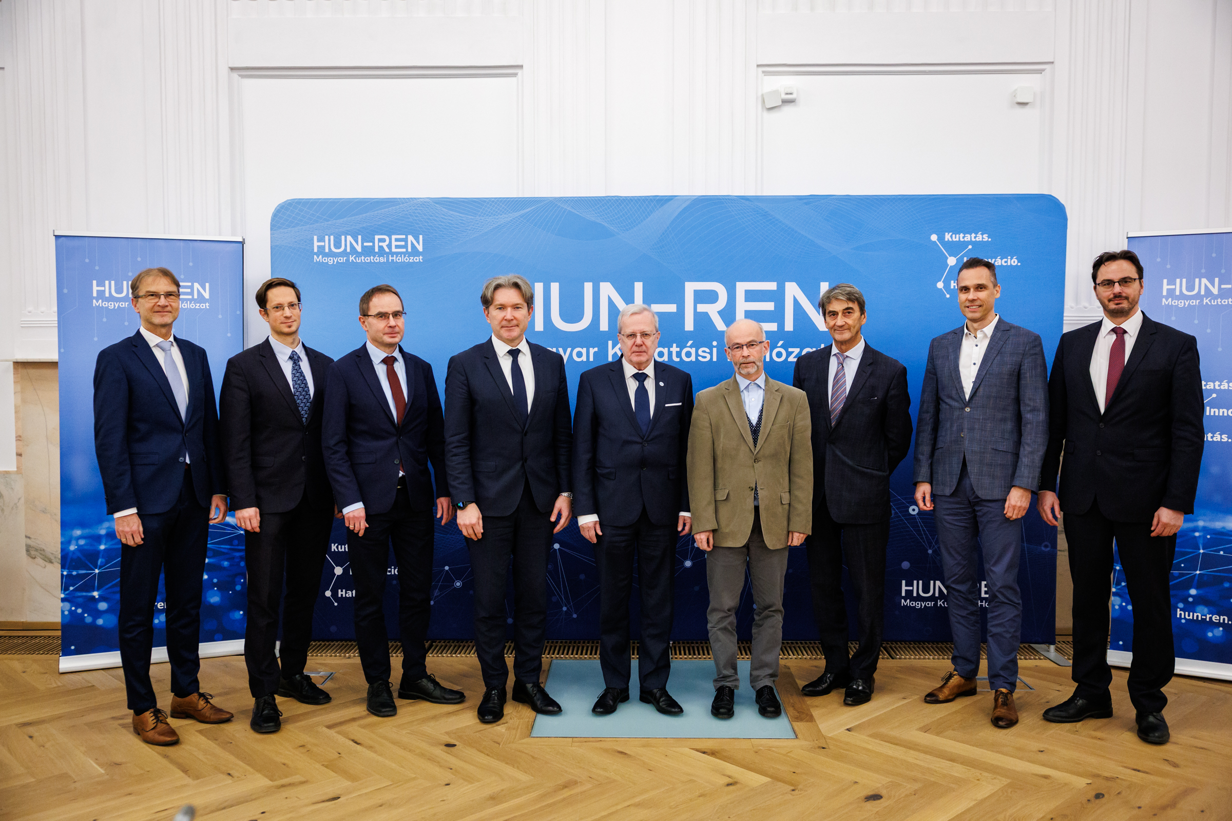 HUNREN_IT_ules_251124_042