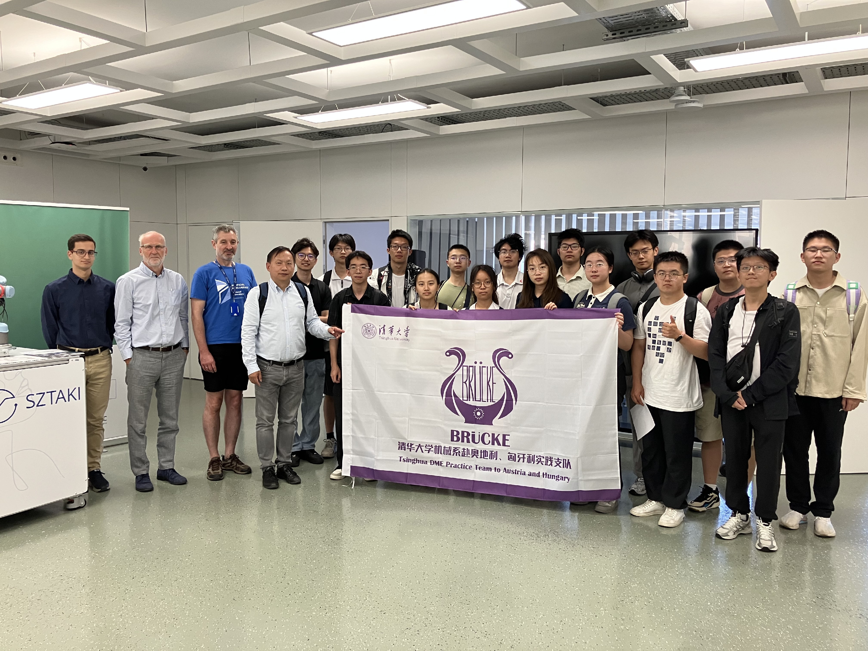 HUN-REN SZTAKI Hosts Tsinghua University BRÜCKE Practice Team 