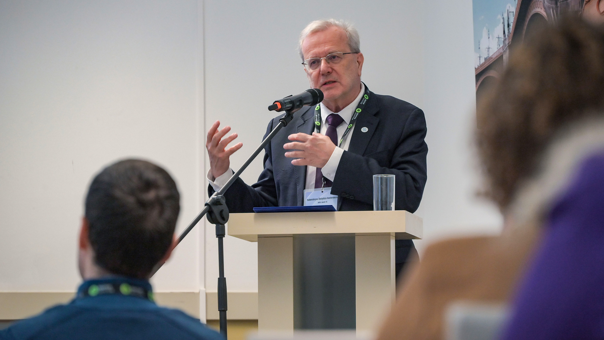 Amikor a tudomány mozgásba lendül: új korszak a kutatói életpályamodellekben