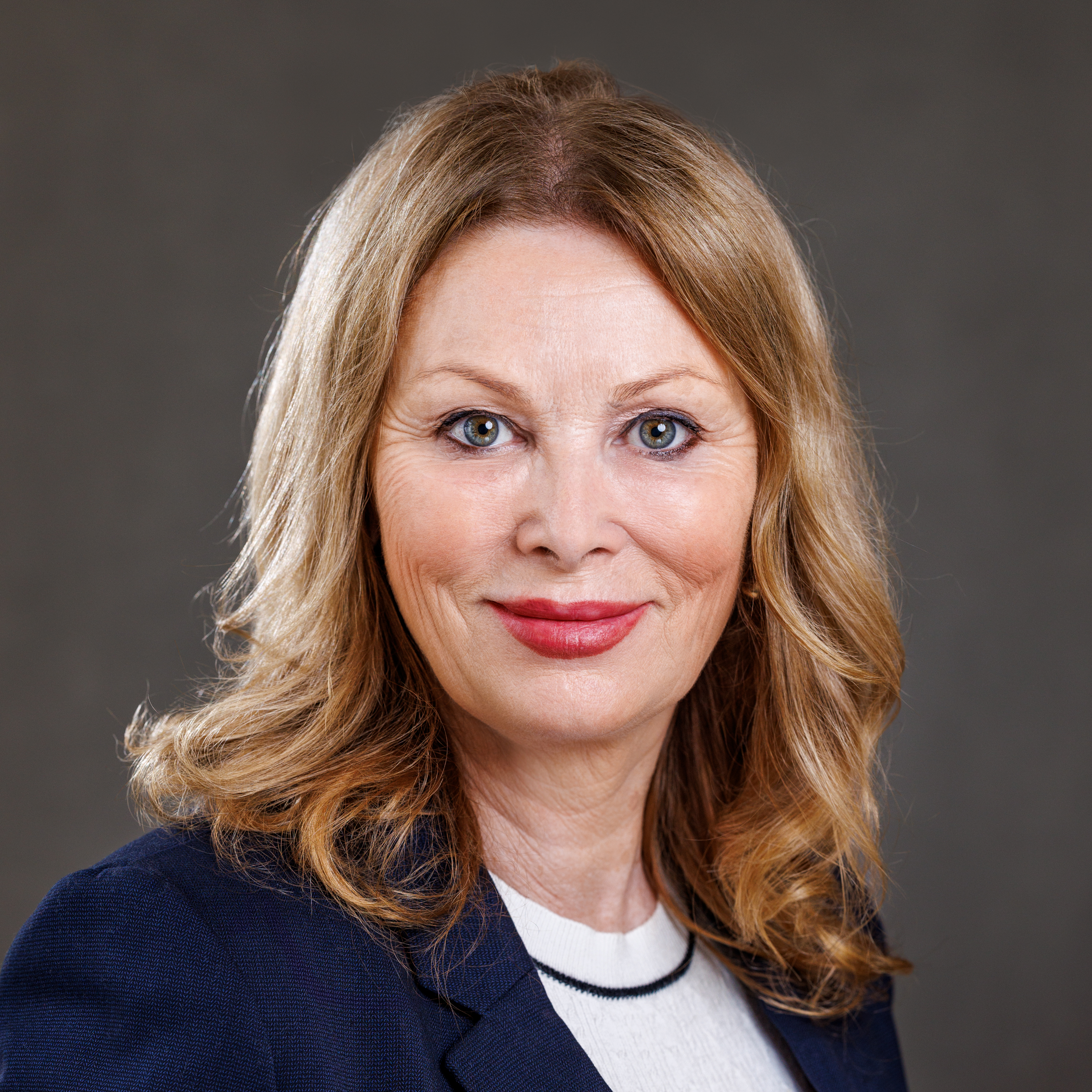  Mónika Ács